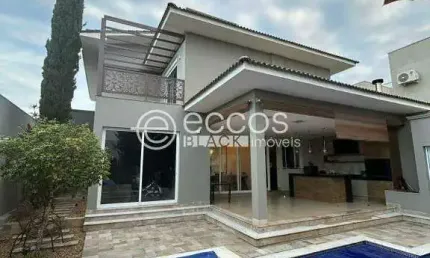 Casa em condomínio à venda, 3 quartos, 3 suítes, 2 vagas, Jardim das Palmeiras - Uberlândia/MG
