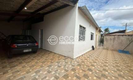 Casa à venda, 3 quartos, 2 suítes, 7 vagas, Pacaembu - Uberlândia/MG