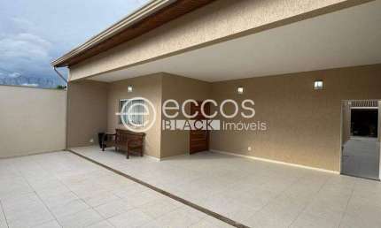Casa à venda, 3 quartos, 1 suíte, Jardim Patrícia - Uberlândia/MG