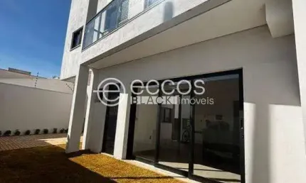 Casa à venda, 3 quartos, 1 suíte, 2 vagas, Novo Mundo - Uberlândia/MG