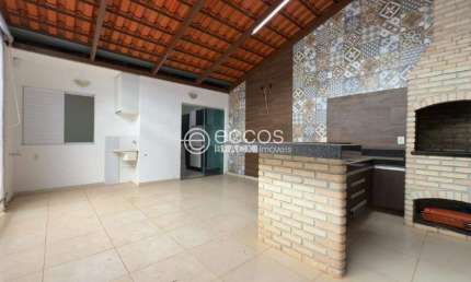 Casa em condomínio para aluguel, 3 quartos, 1 vaga, Recreio dos Bandeirantes - UBERABA/MG