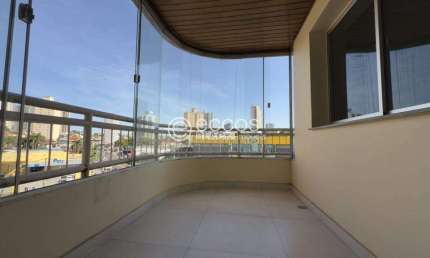 Apartamento para aluguel, 3 quartos, 1 suíte, 1 vaga, Centro - UBERABA/MG