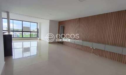 Apartamento à venda, 3 quartos, 1 suíte, 2 vagas, Granada - Uberlândia/MG