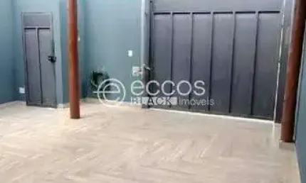 Casa à venda, 3 quartos, 1 suíte, 2 vagas, Novo Mundo - Uberlândia/MG