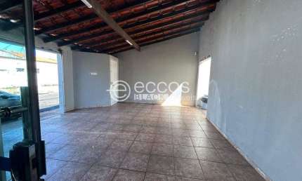 Casa à venda, 3 quartos, 1 suíte, 3 vagas, Jardim das Palmeiras - Uberlândia/MG