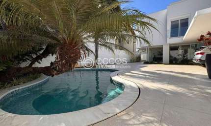 Casa em condomínio para aluguel, Jardim Karaíba - Uberlândia/MG