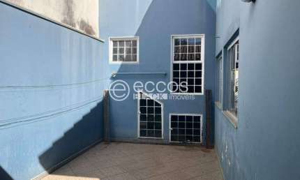 Casa para aluguel, 4 quartos, 1 suíte, 4 vagas, Santa Mônica - Uberlândia/MG