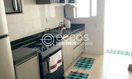Casa para aluguel, 2 quartos, 1 suíte, 2 vagas, Granada - Uberlândia/MG