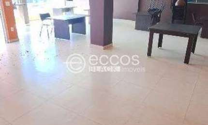 Sala comercial para alugar na Rua Coronel José Ferreira Alves, --, Rosário, Araguari