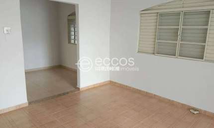 Casa para aluguel, 3 quartos, Saraiva - Uberlândia/MG