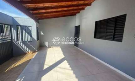 Casa para aluguel, 3 quartos, 1 vaga, Jaraguá - Uberlândia/MG
