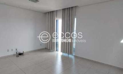 Cobertura para aluguel, 3 quartos, 1 suíte, 2 vagas, Martins - Uberlândia/MG
