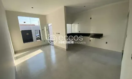 Casa à venda, 2 quartos, 1 suíte, 2 vagas, Shopping Park - Uberlândia/MG