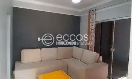 Casa à venda, 3 quartos, 1 suíte, 1 vaga, Jardim Canaã - Uberlândia/MG