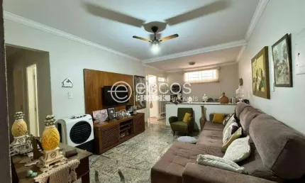 Casa à venda, 4 quartos, 2 suítes, 4 vagas, Jardim Induberaba - UBERABA/MG