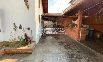 Casa à venda, 5 quartos, 3 suítes, 4 vagas, Santa Lúcia - Belo Horizonte/MG