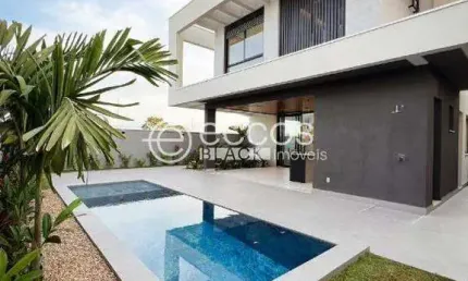Casa em condomínio à venda, 4 quartos, 4 suítes, 2 vagas, Morada da Colina - Uberlândia/MG