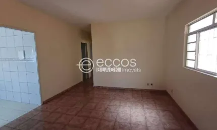Casa à venda, 3 quartos, 2 vagas, Santa Mônica - Uberlândia/MG