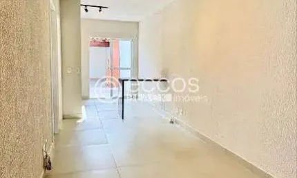 Casa em condomínio à venda, 3 quartos, 2 vagas, Recreio dos Bandeirantes - UBERABA/MG