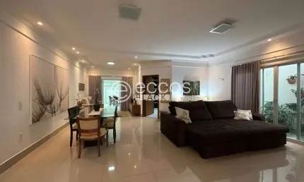Casa à venda, 3 quartos, 3 suítes, 4 vagas, jardim karaíba - uberlândia/mg