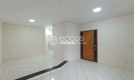 Casa para aluguel, 3 quartos, 1 suíte, 3 vagas, santa luzia - uberlândia/mg