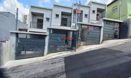 Sobrado para Venda no bairro Água Fria, 3 dorm, 1 suíte, 2 vagas, 110 metros