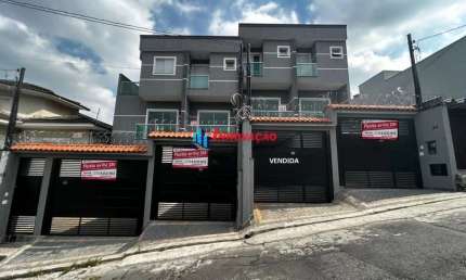 Lindo Sobrado para Venda no bairro Água Fria, 3 dormitórios, 1 suíte, 2 vagas, 120 metros