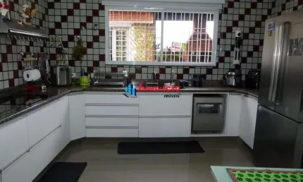 Casa (sobrado) para venda, 5 dorm(s), 2 suite(s), 3 vaga(s), 275 m²