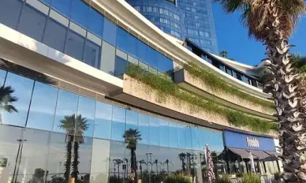 Sala comercial para alugar na Avenida Padre Cacique, Praia de Belas, Porto Alegre