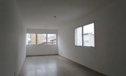 Sala comercial para alugar na Avenida Mariland, Auxiliadora, Porto Alegre