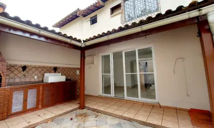 CASA À VENDA, 3 QUARTOS, 2 SUÍTES, 1 VAGA - TAQUARA