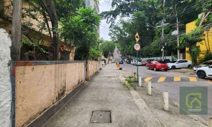 TERRENO MULTIFUNCIONAL NO CENTRO DA TAQUARA - IDEAL PARA INVESTIDORES E CONSTRUTORES