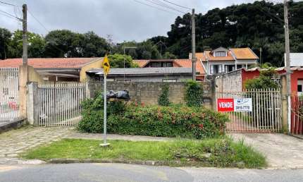 RC Imóveis vende - Casa com 3 Quartos no Pinheirinho