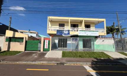 RC Imóveis vende sobrado comercial e residencial no Sitio Cercado