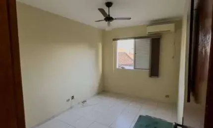 Casa Sobreposta para Venda em São Vicente, Vila São Jorge, 3 dormitórios, 1 suíte, 2 banheiros, 2 vagas