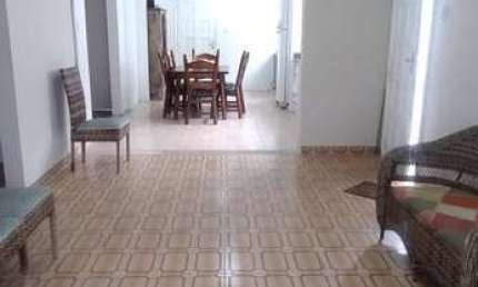 Casa para Locação em São Vicente, Vila Valença, 2 dormitórios, 1 suíte, 2 banheiros, 2 vagas