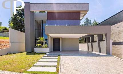 Linda casa no melhor condomínio de Campo Largo 4 dormitórios, sendo 3 suítes