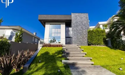 Casa 4 Quartos e 6 banheiros à Venda no Alphaville Pinheiros, PINHAIS - PR