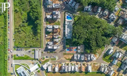 Casa em Condominio clube com pisicina aquecida no Santa Candida