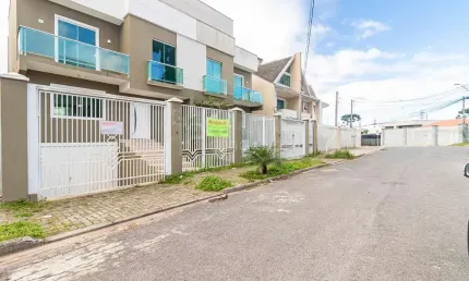 Casa com 3 quartos à venda na Rua Mangas, 131, Uberaba, Curitiba