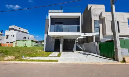 Casa com 3 suites, 170 m  por R  1.250.000,00 - Santa Cândida - Curitiba PR