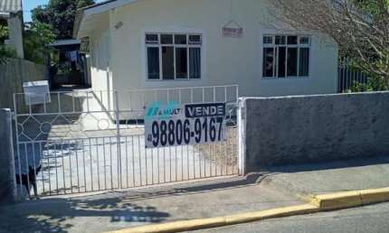 Casa à venda no bairro Praia João Rosa - Biguaçu/SC