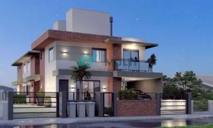Casa à venda no bairro Barra da Lagoa - Florianópolis/SC