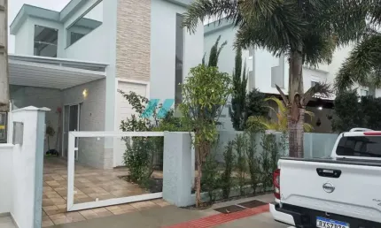 Casa à venda no bairro São João do Rio Vermelho - Florianópolis/SC