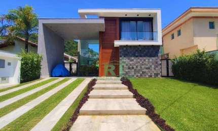 Casa Moderna, 4 Dormitórios (4 Suítes), 4 Vagas, Área de Lazer Privativa, Balneário Praia do Pernambuco, Guarujá/SP