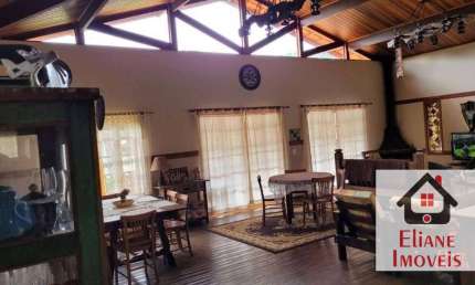 Casa com 4 dormitórios à venda, 238 m² por R$ 1.650.000,00 - Jardim Monte Verde - Camanducaia/MG