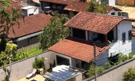Casa retrô na praia com 3 dormitórios à venda no itaguá -ubatuba-sp