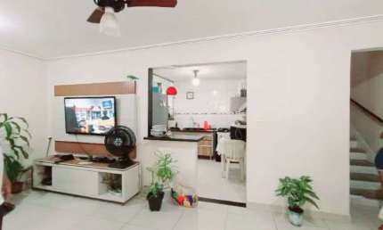 Casa com 2 quartos à venda no Macuco, Santos 