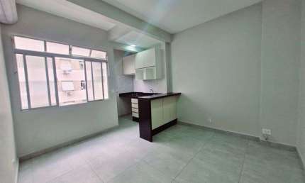 Apartamento com 1 dormitório À VENDA na Ponta da Praia