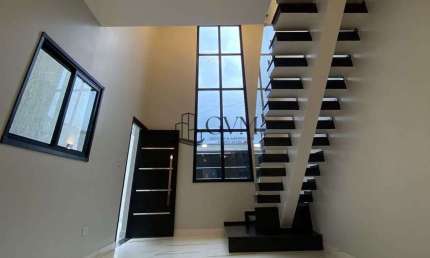 Sobrado com 3 dorms, Tupi, Praia Grande - R$ 970 mil, Cod: 924